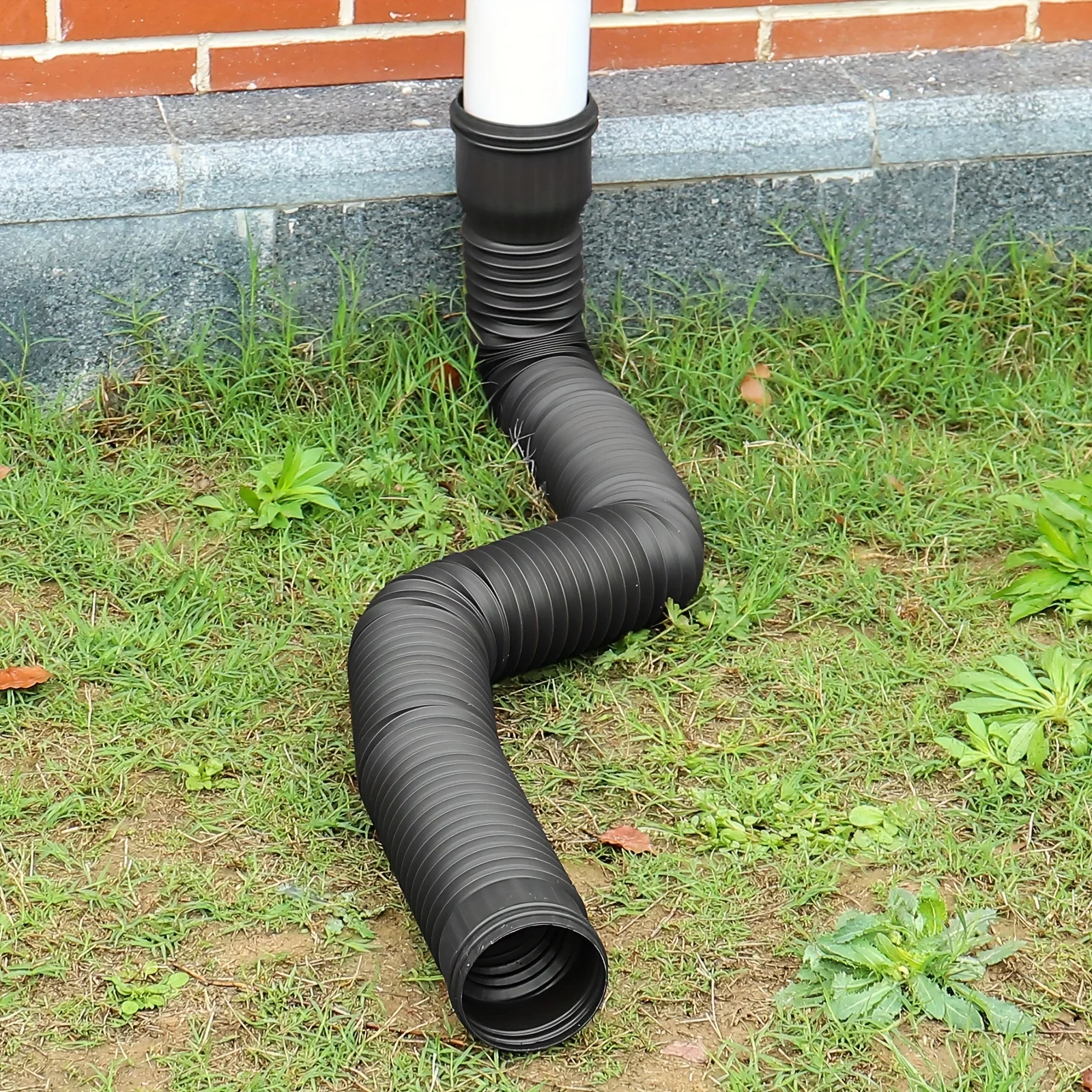 Adjustable Rain Gutter Downspout Extensions Down Spout Universal Downspout Extender,Rainwater Drainage System Accessory