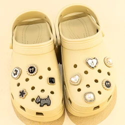 1-10pcs Acrylic Shoe Charms Y2K Shoe Decorations Pins for Sandal Vintage Accessories Pearls Clog Buckles for Women Girls Gifts