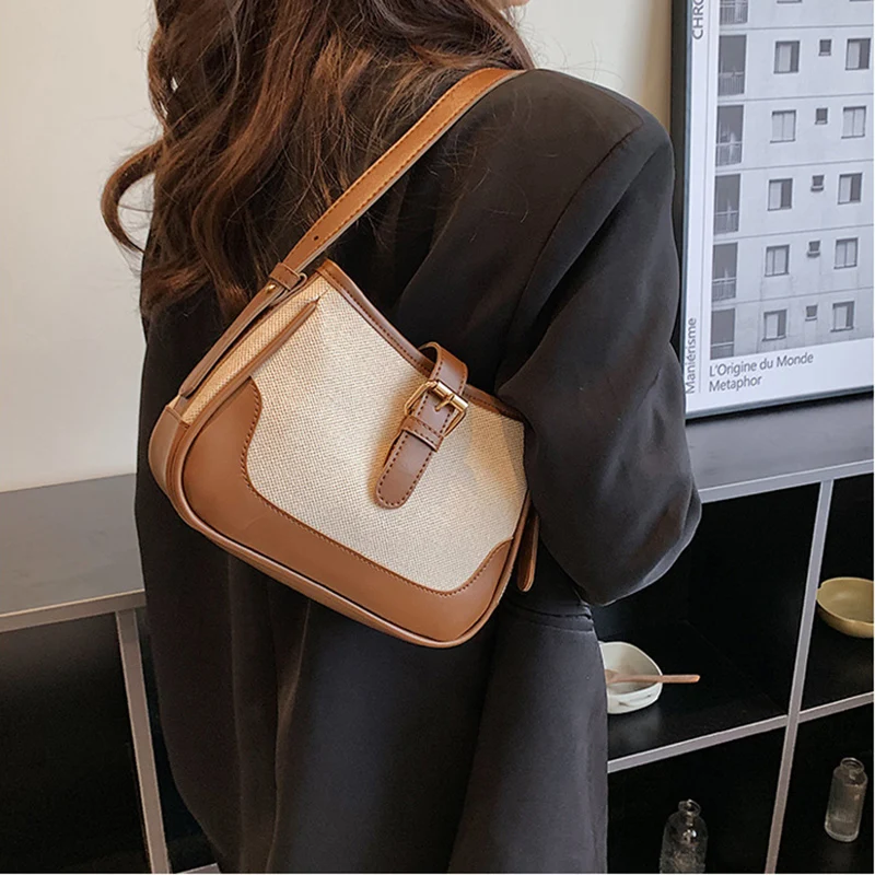 

Винтажная трендовая женская сумка через плечо, однотонная Лаковая сумочка из искусственной кожи на цепочке, модный брендовый простой женский кошелек