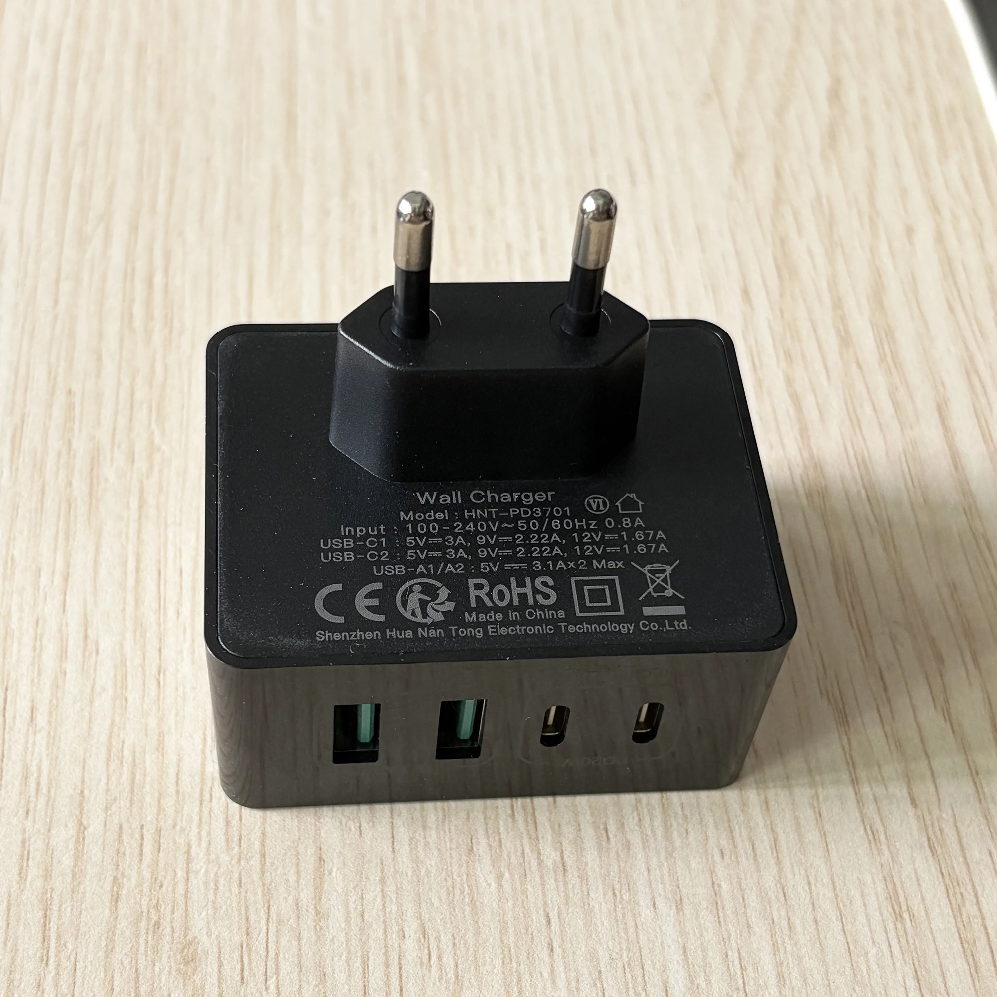 High-Speed 40W 4-Port USB-C Charger with Dual PD+QC Ports