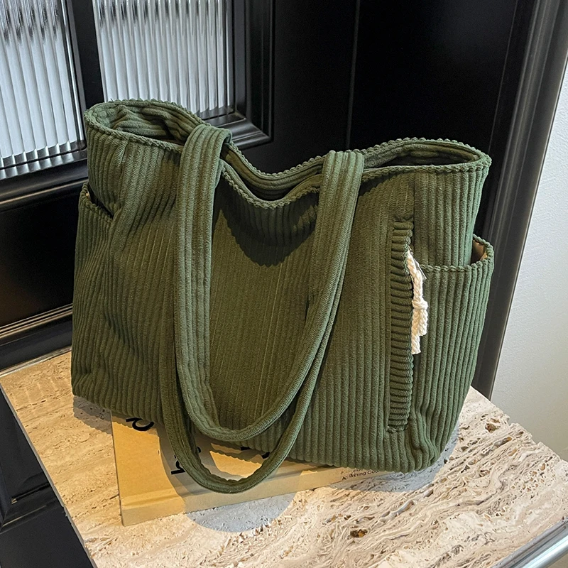 Ladies' large capacity multi pocket tote bag, reasonably divided, vintage classic tote bag, suitable for daily commuting, vacati