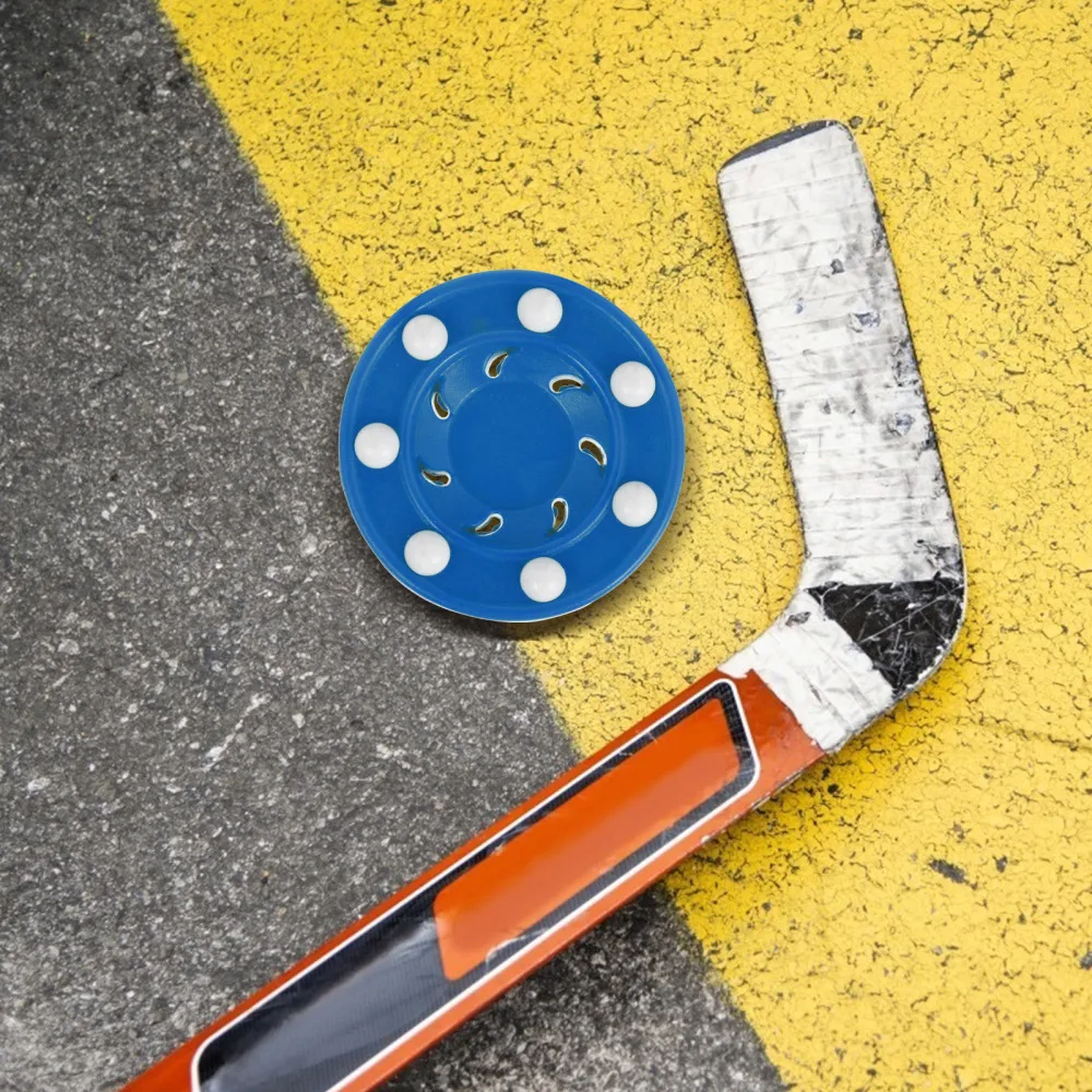 Description Picture 4 of itemRoller Hockey Pucks Good Resilience Hockey Pucks Entertainment Straight Row Roller Hockey Game Puck Training Fitness Accessories