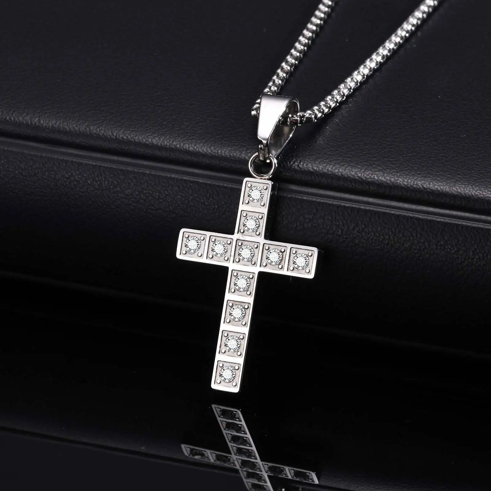 Bling Zicon Anhänger Halsketten für Männer Jungen, wasserdichte Kreuz Anhänger Halskette, Hip Hop Punk Schmuck Geschenke