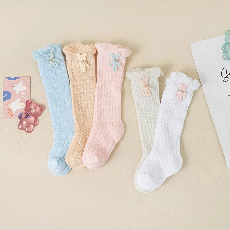 

2024-05-17 Lioraitiin Baby Girl Knee High Socks Soft Breathable Long Socks Summer Bear Stockings for Toddlers