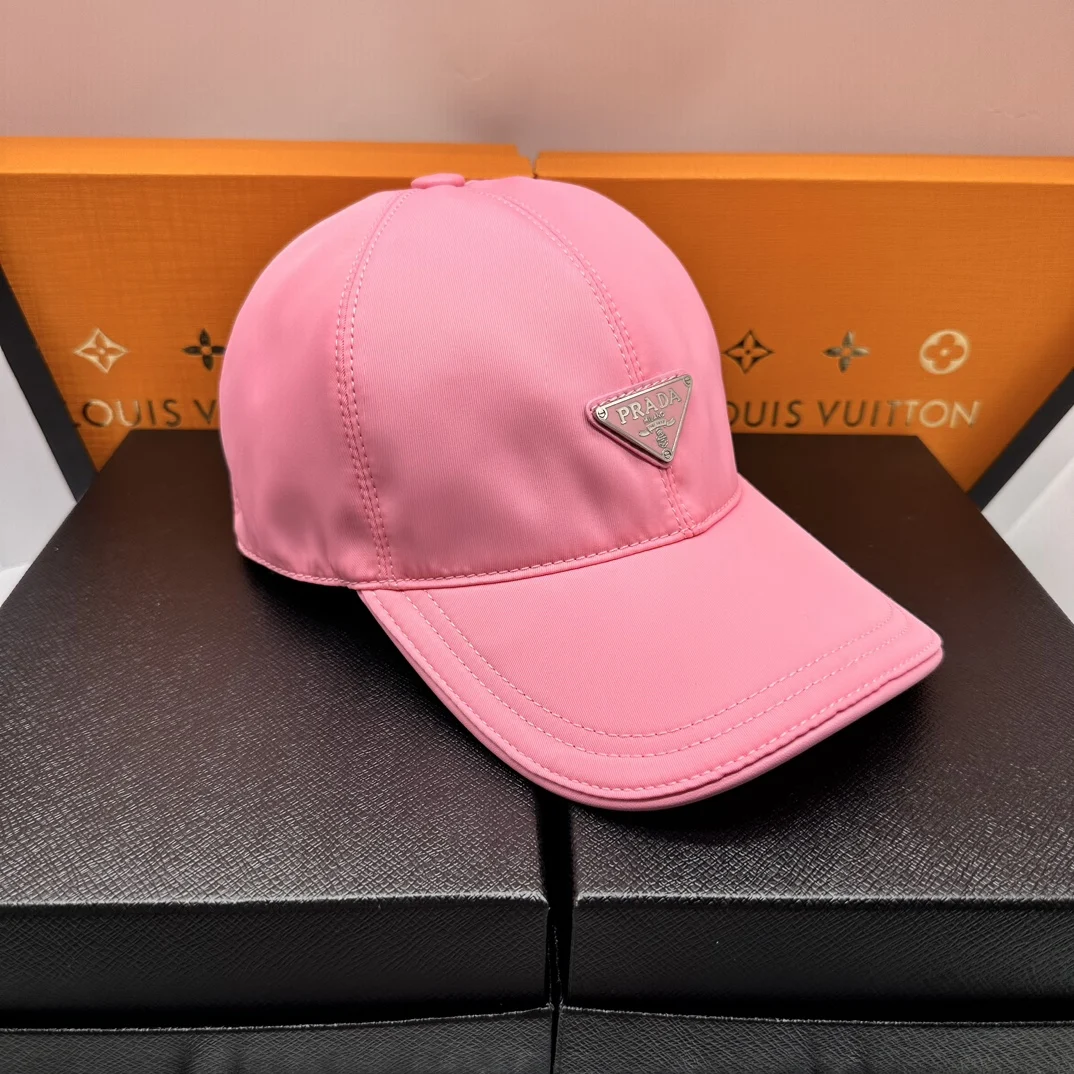 VIP【関税送料無料】希少 Prada Baseball Hat Prada triangle-logo Leather Baseball Cap | Black | FARFETCH