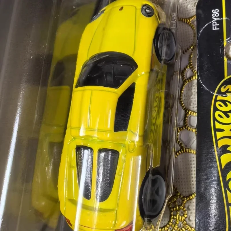 Authentic Hot Wheels Premium Porsche Carrera GT Timeless Icons Metal Collectible 1/64 Diecast Vehicle Toy
