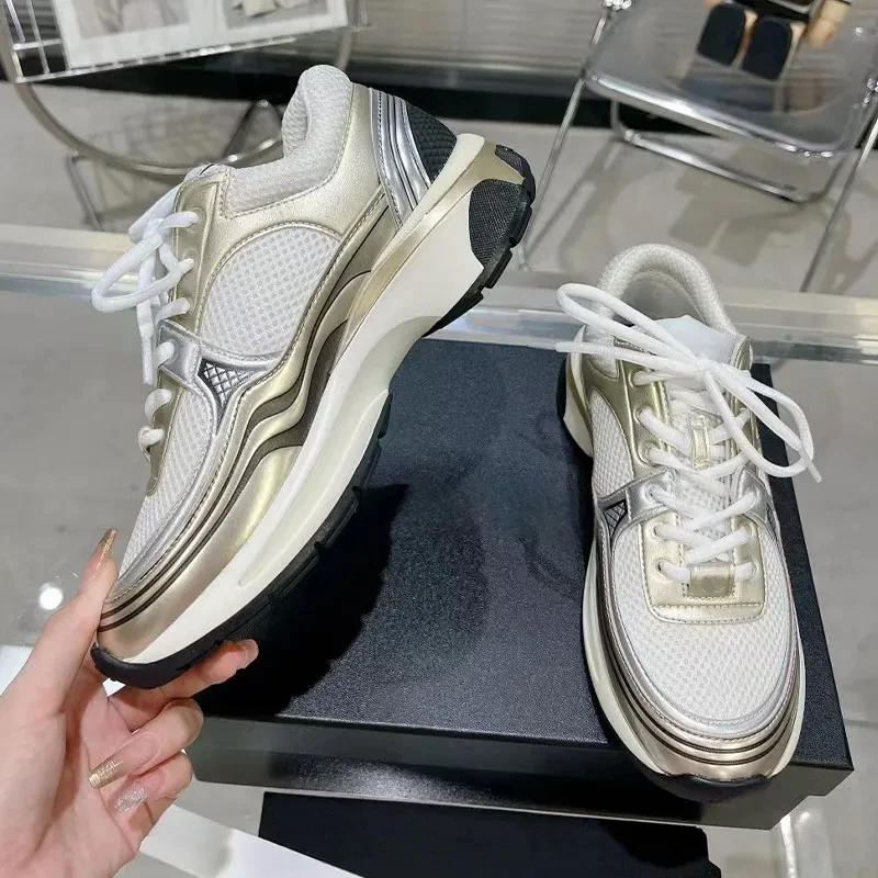 Рисунок 3 - Женские кроссовки из натуральной кожи