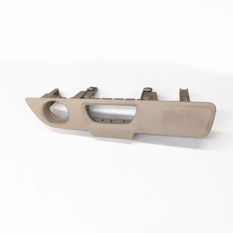 

Suitable for Peugeot 508 dashboard switch bracket light-colored dashboard left button fixing cover OEM 8247CZ fixed shelf under