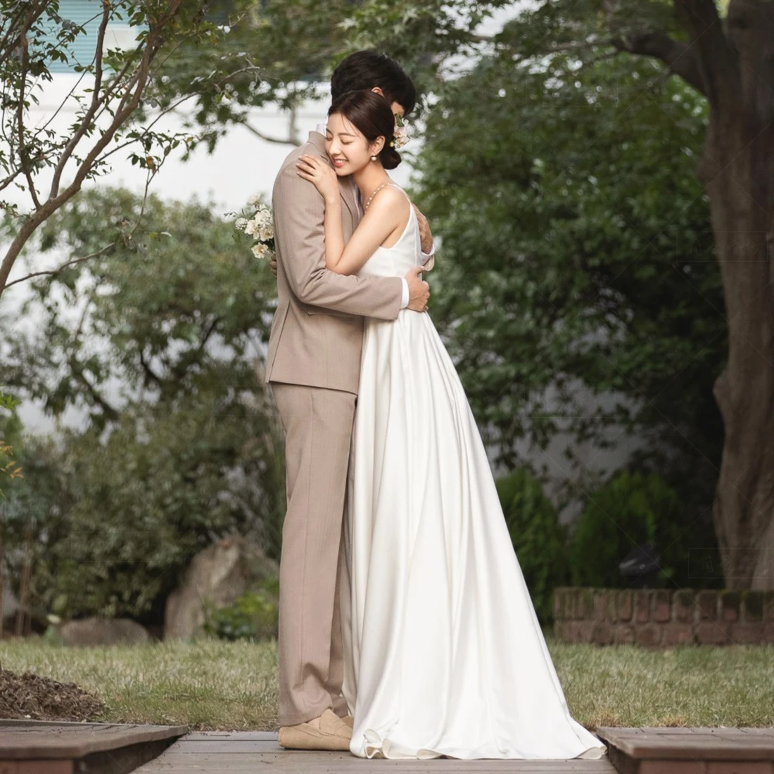 A-Line V-Neck Wedding Dress with Pearl Straps for Wedding Customized 3