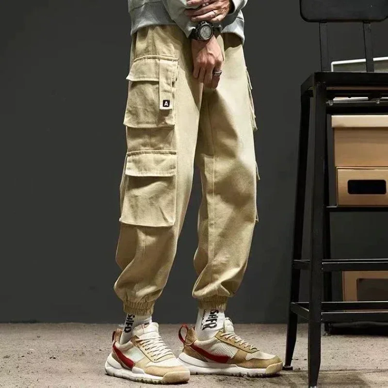 thumbnail image 1 of Pantalones de hombre color caqui Harem pantalones cargo apilados para hombres otoño sueltos Harajuku diseñador alta calidad talla grande moda ajuste regular, 1 of 5