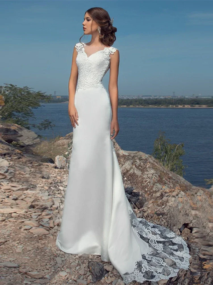 

Lace Sweep Train Applique V-Neck Sleeveless Bridal Gown Bride Vestido De Novia Elegant Charming Beach Mermaid Wedding Dress
