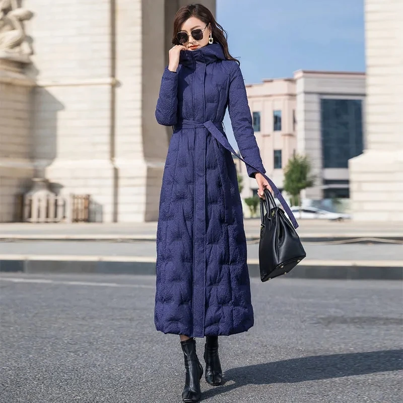 

Высококачественная Роскошная куртка на белом утином пуху, женское новое зимнее пуховое пальто 2024, парки с капюшоном, модная облегающая женская верхняя одежда большого размера