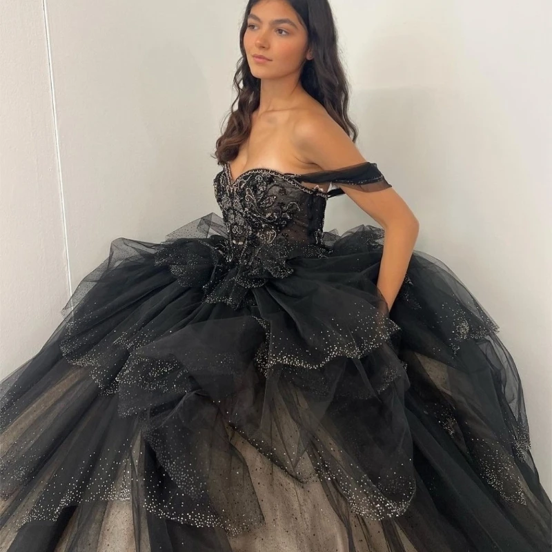 

Черное бальное платье с открытыми плечами, платье для Quinceanera, платье для вечеринки на день рождения с аппликацией, платья для выпускного вечера с бисером, платье для 15 лет