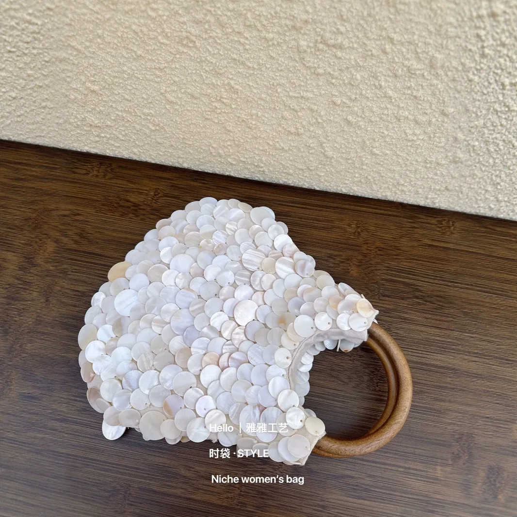 Fashionable Handmade natural shell bag Handheld Shell Bag Women's Single Shoulder Crossbody Accessory Spring New Evening Bag