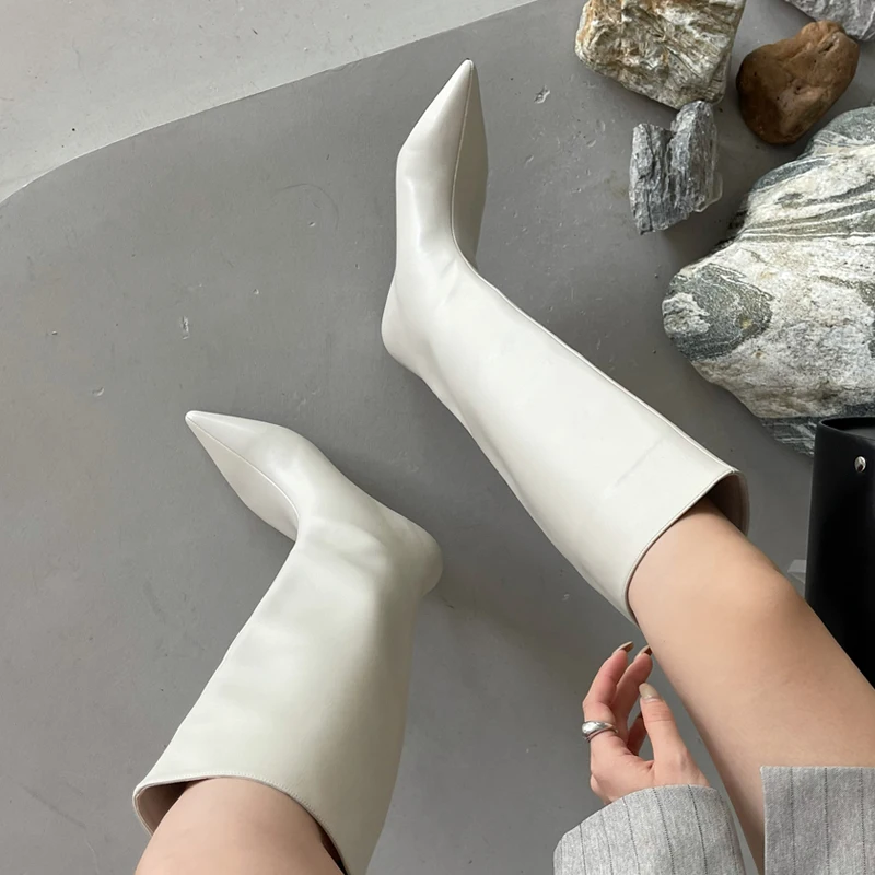 Women Knee Boots Slip On Low Heels For Banquet Dress