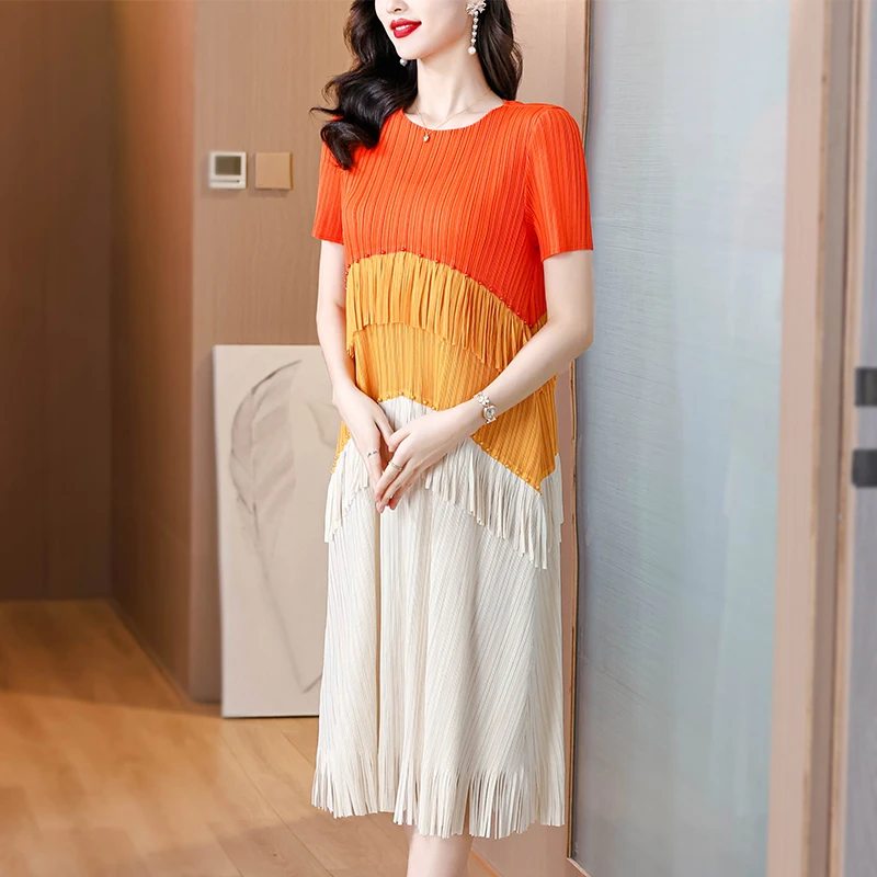 

Wrinkle Elastic Magic Skirt 2024 Summer New Color Contrast Splicing Tassel Round Neck Covering Meat Style Long Dress