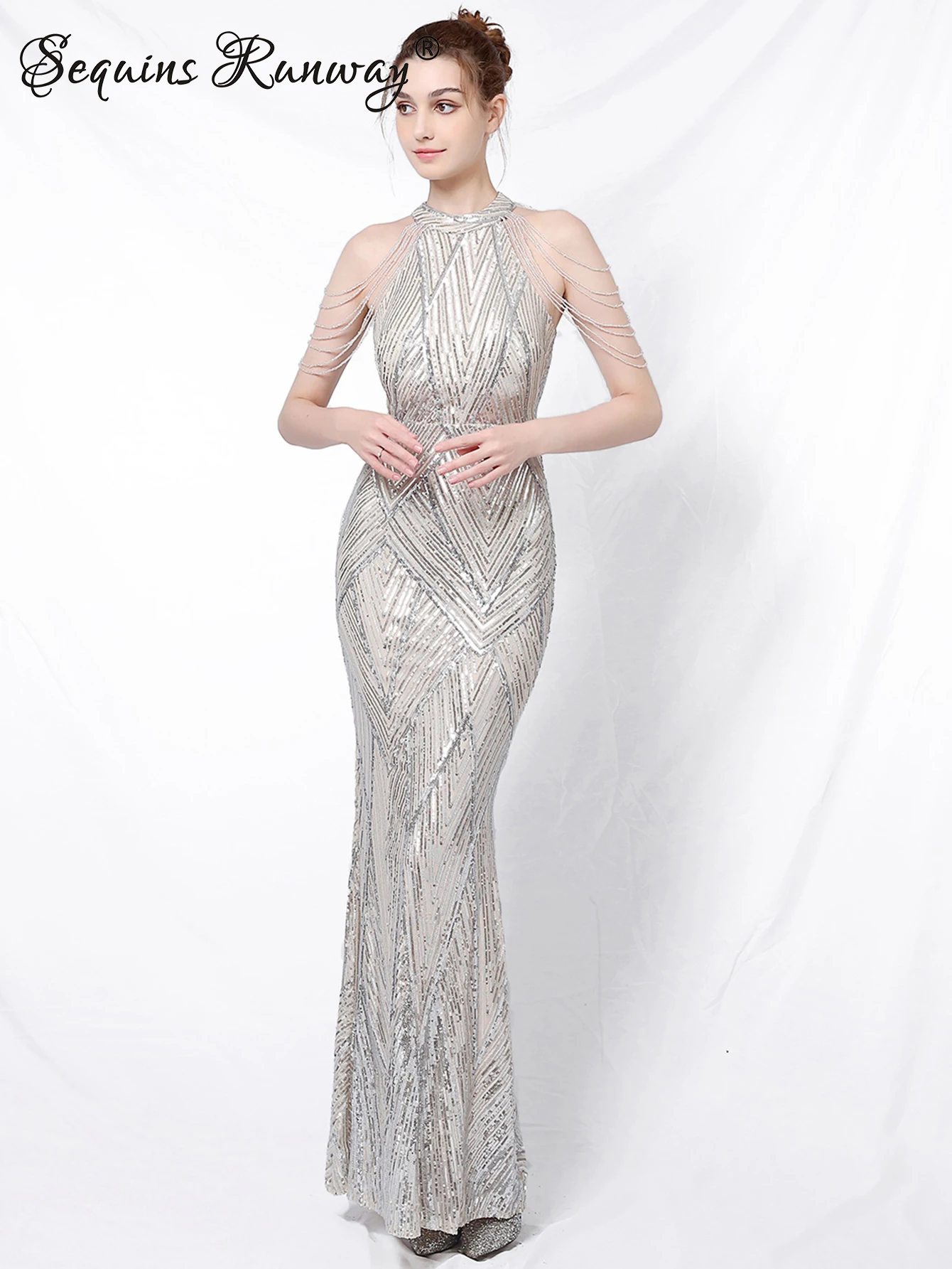 فستان سهرة ترتر أسود وأبيض