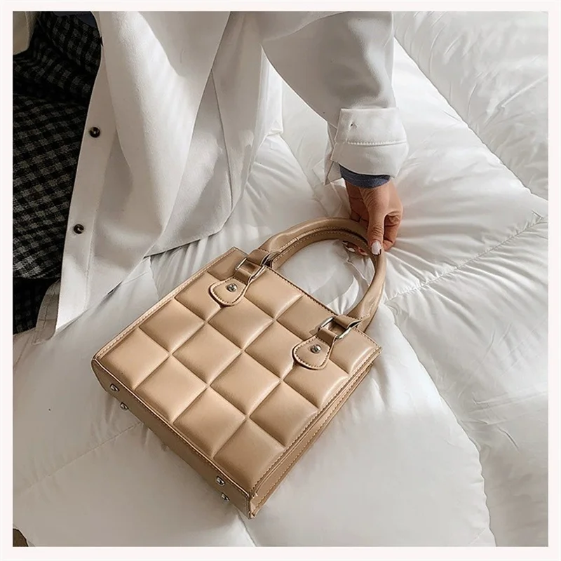 Newest Women's Portable Handbag Small Bag Popular Fashion Girl Casual Shoulder Bag Retro Crossbody Bag High-quality Square Bag