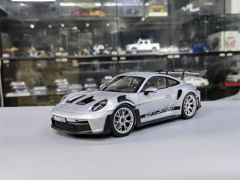 AI MODEL 1/18 Porsche 992 GT3 RS SILVER Resin High-Quality Collection