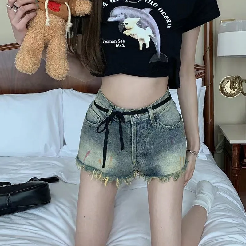 2024 New Temperament Women's Summer Button Fashion Leisure Retro Tie Dyed Pocket Strap High Waist A-line Slim Fit Denim Shorts