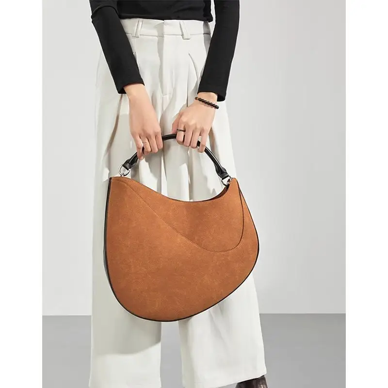 Autumn and Winter Vintage Women's Bag Large Capacity Suede Shoulder Bag Solid Color Simple Casual Commuter Bag Retro Handbags