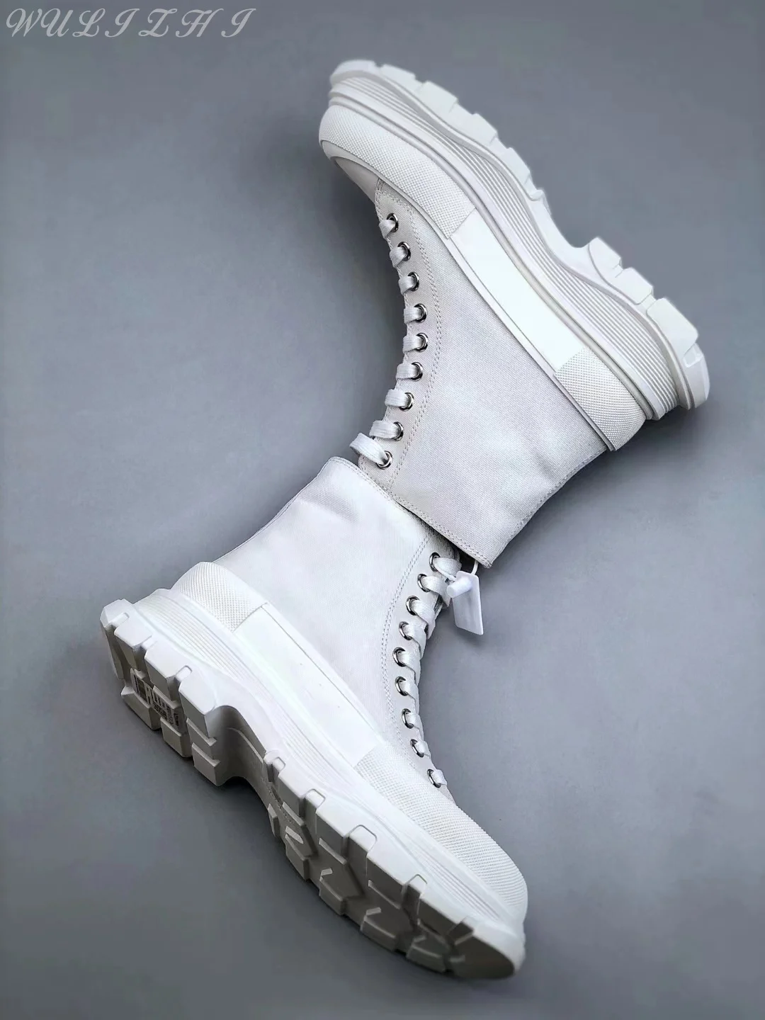 Spring New Men's Sports Shoes Fashion Canvas Shoes Women Shoes Tennis Shoes High-Top Running Casual Shoes Outdoor