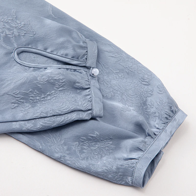 Рисунок 4 - Женская атласная футболка с длинным рукавом