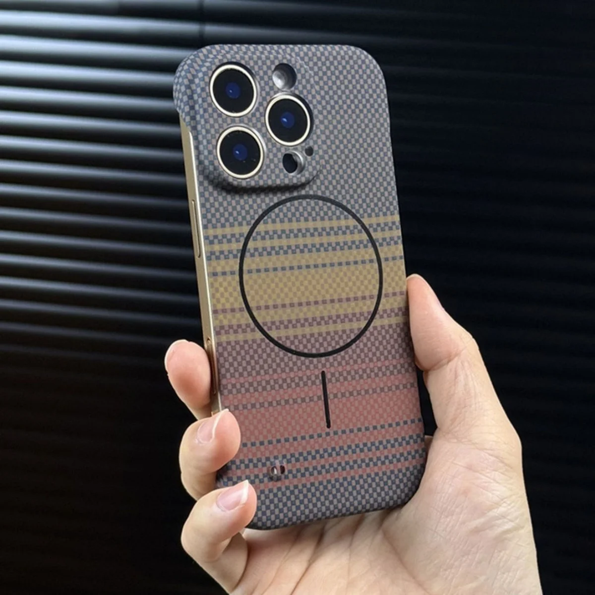 Ultra-Slim Frameless Kevlar Carbon Fiber Magnetic Case with Wireless Charging Compatibility