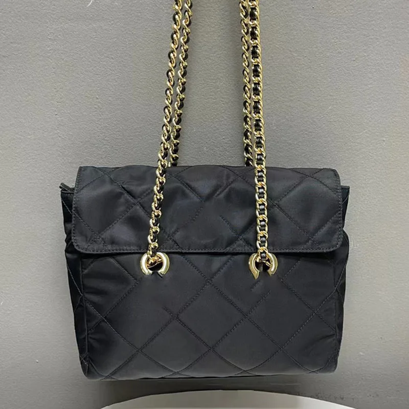 

2024 New Women's Handbag New Product Chain Advanced Light Luxury Shoulder Bag Medium Women's Bag