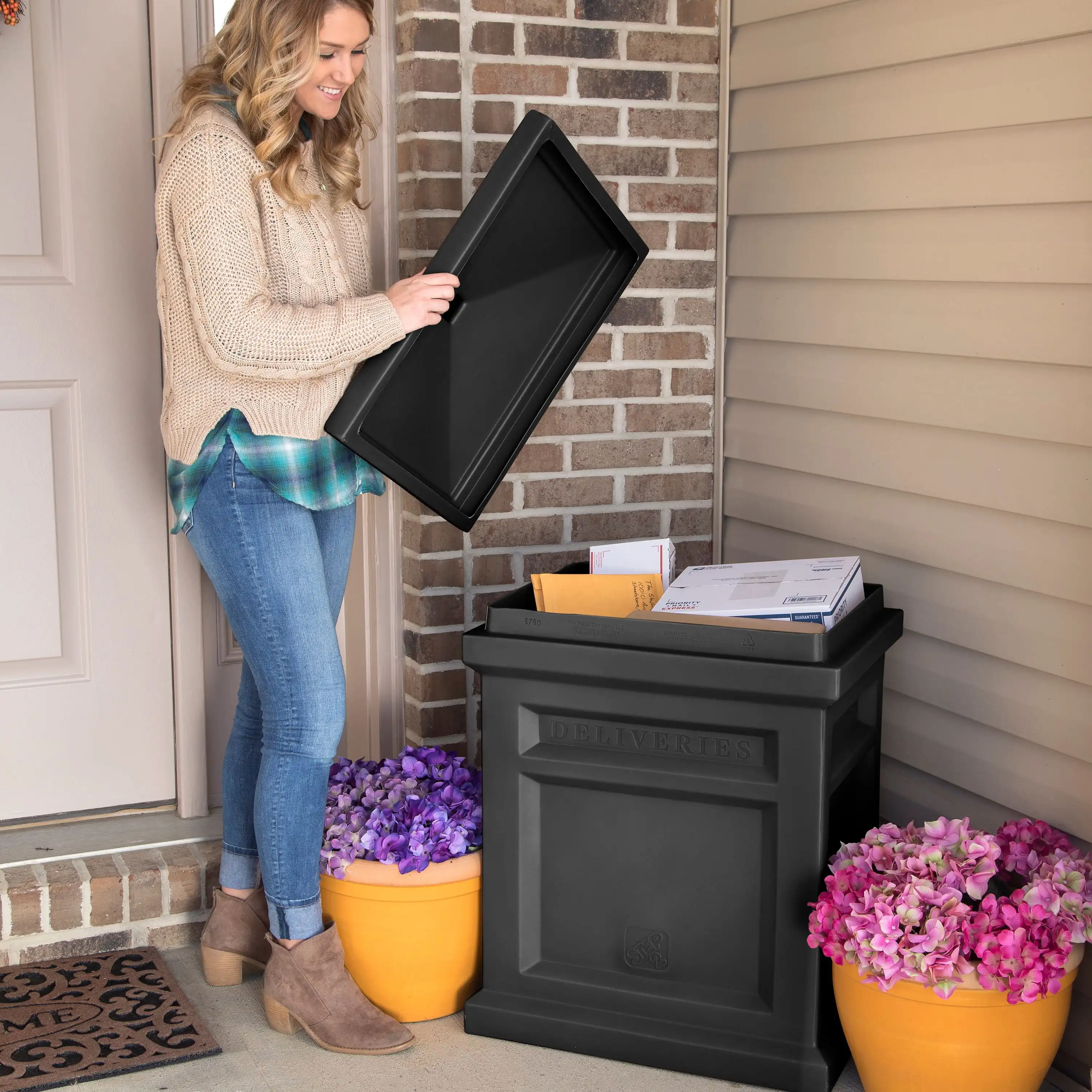 

Express Parcel Delivery Box (Black)