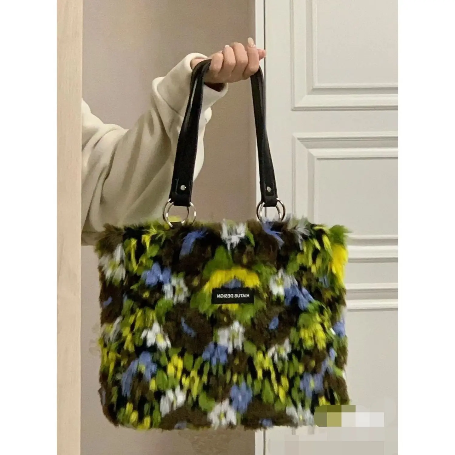 

Tote Bags for Women Shoulder Side Bag Fashion Faux Fur Shopper Shopping Bags Ladies Totes 2022 Winter