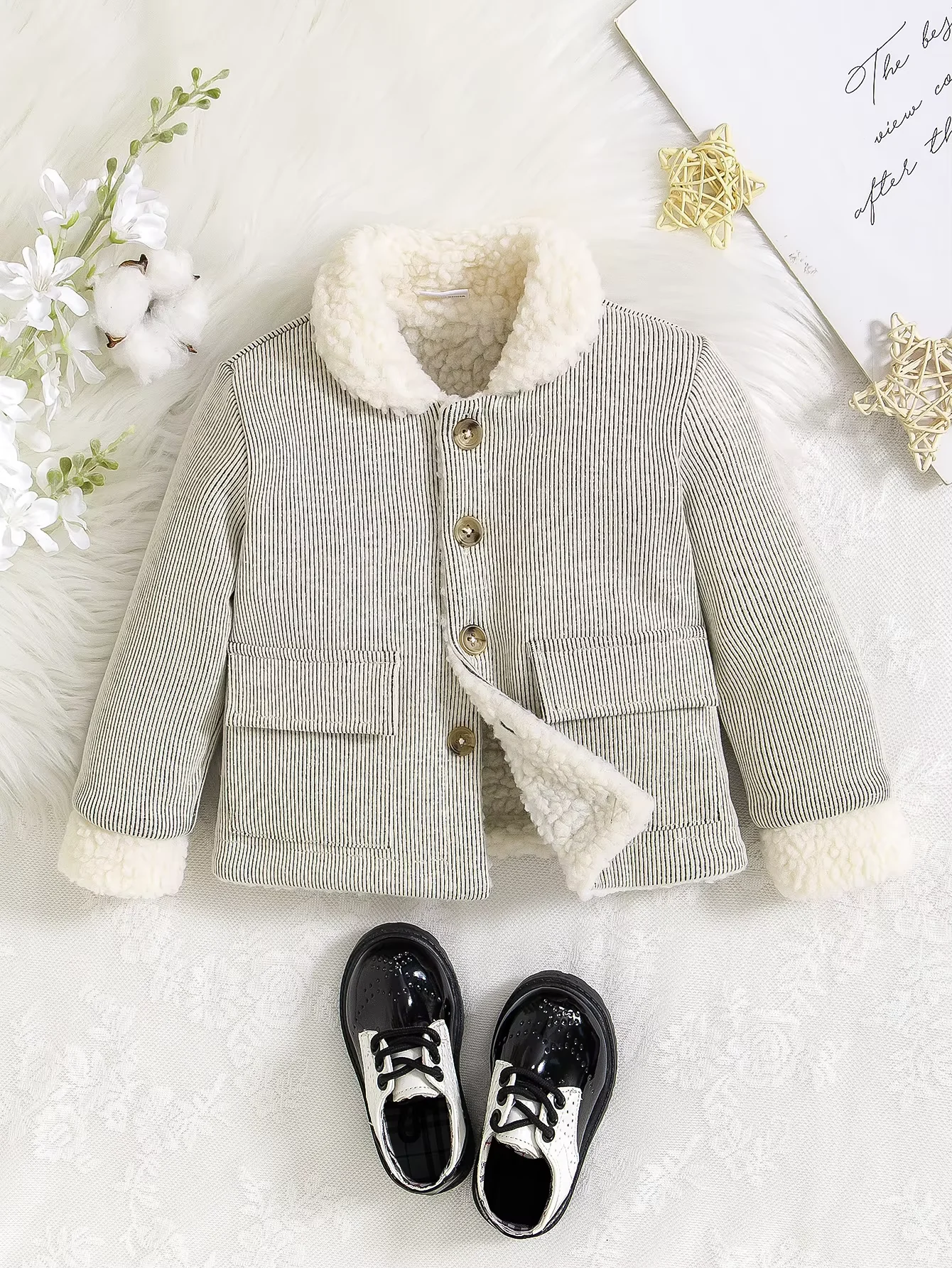 Erkek Çocuk Ekose Kordonlu Ceket, Kuzu Kürklü Yaka, Vintage Düğmeli, Çiçek Desenli Gri Sonbahar Kış Sıcak Sevimli Çocuk Kıyafeti