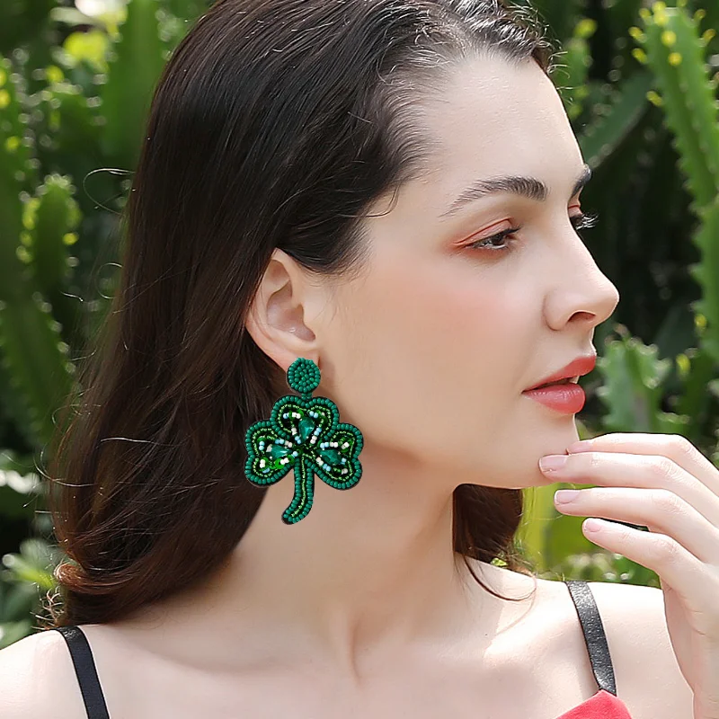 

2023 Green Rhinestone Clover Earrings Handwoven St. Patrick's Day Irish Day Handmade Rice Bead Earrings