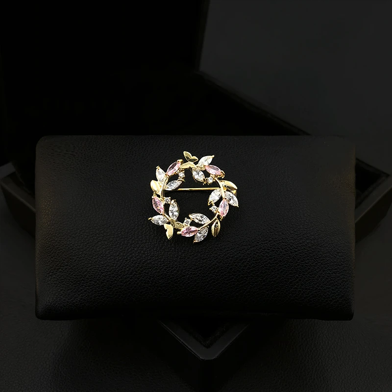 Colorful Garland Flower Brooch Women Suit Neckline Collar Pin High-End Corsage Anti-Exposure Buckle Small Ornament Jewelry 5569