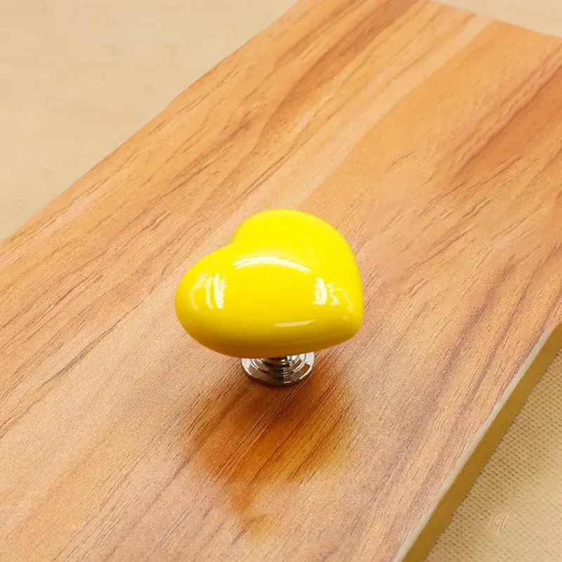 Heart Shaped Water Pressure Flush Button Toilet Kitchen Closet Nail Art Nniversal Assist Device 1PCS for Bathroom Accessories