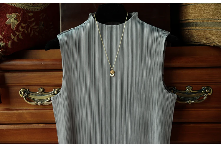 YUDX Miyake Pleated Classic Tops Sleeveless Bst T-shirt