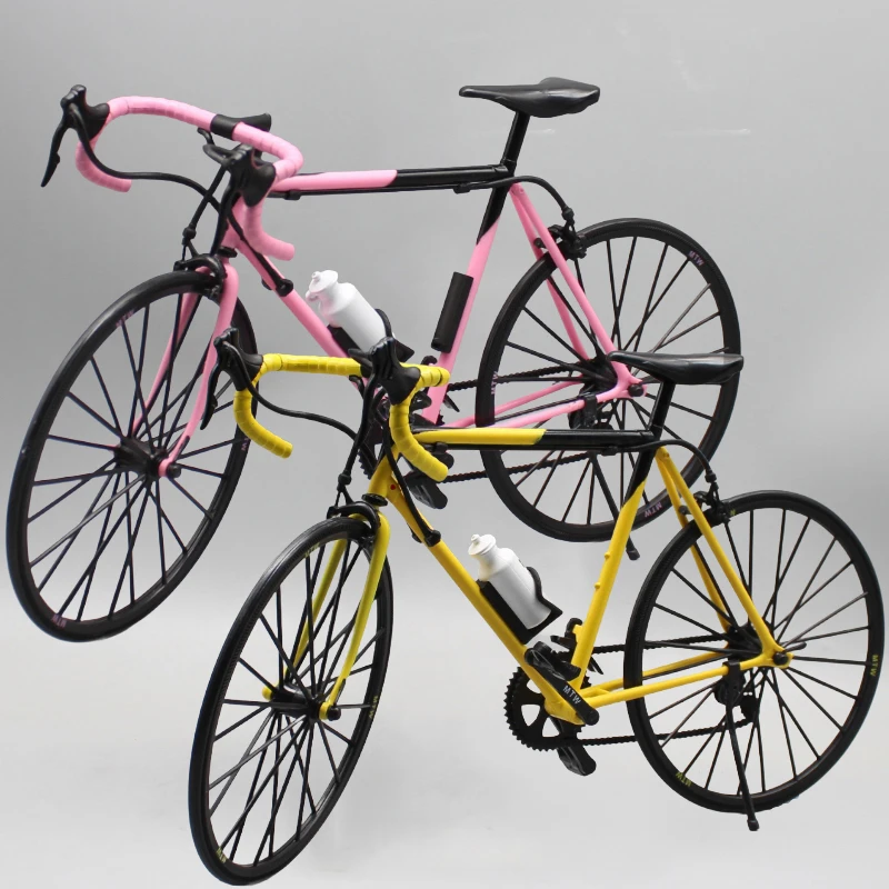 19Cm Anime Kaede Rukawa Figure Racing Bicycle Figurine Pneumatici Mobile Doll Bikes Racing Mountain Figure Pvc Collection Toy Model