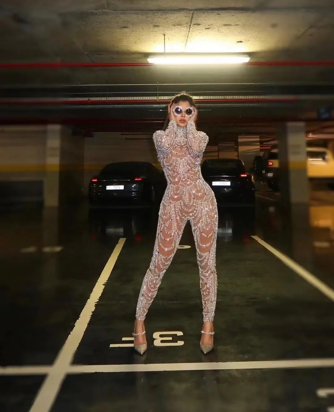 Women Elegant Sleeveless Sequined Glitter Shiny Jumpsuit Trousers Wide Leg Pants Sexy Slim Fit Backless Jumpsuit Romper Overalls