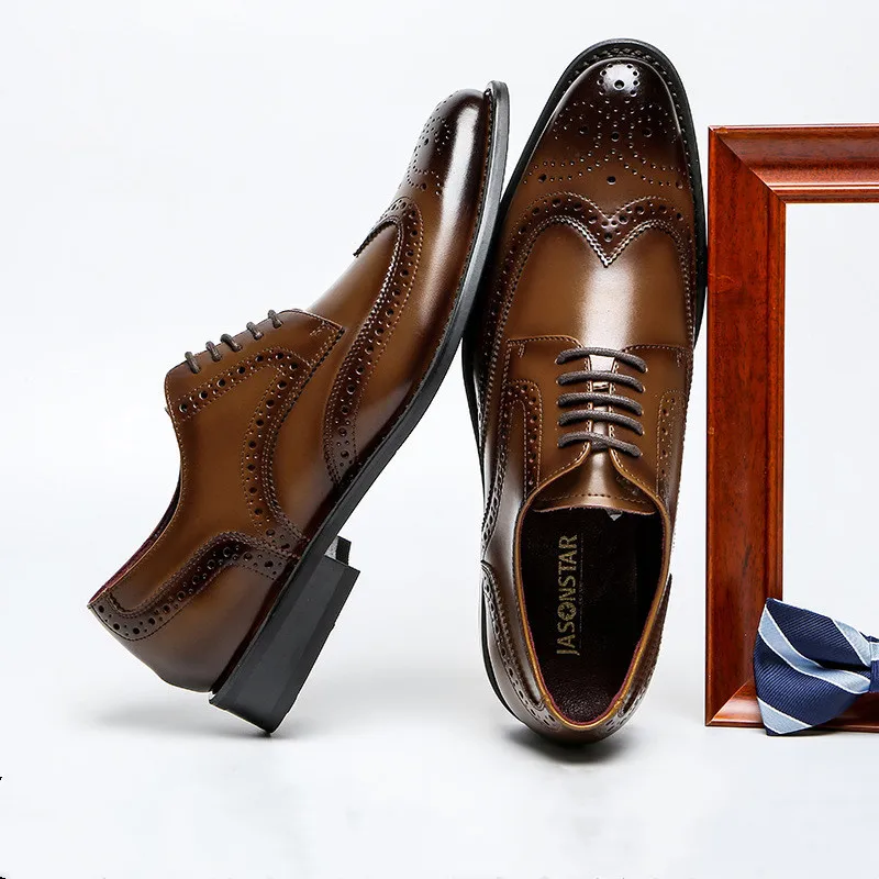 Top quality hard cow leather pattern men formal wedding dress shoes pointed toe gentleman men brogues oxfords new spring mens brogue shoes mens dress shoes