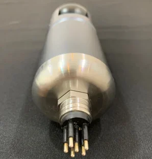 2MP 풀 HD 아날로그 돔 카메라 360도 6배 1W 조명 10단계 디밍 8mm 광각 1년 야간 투시경 H.264 맞춤형 DVR