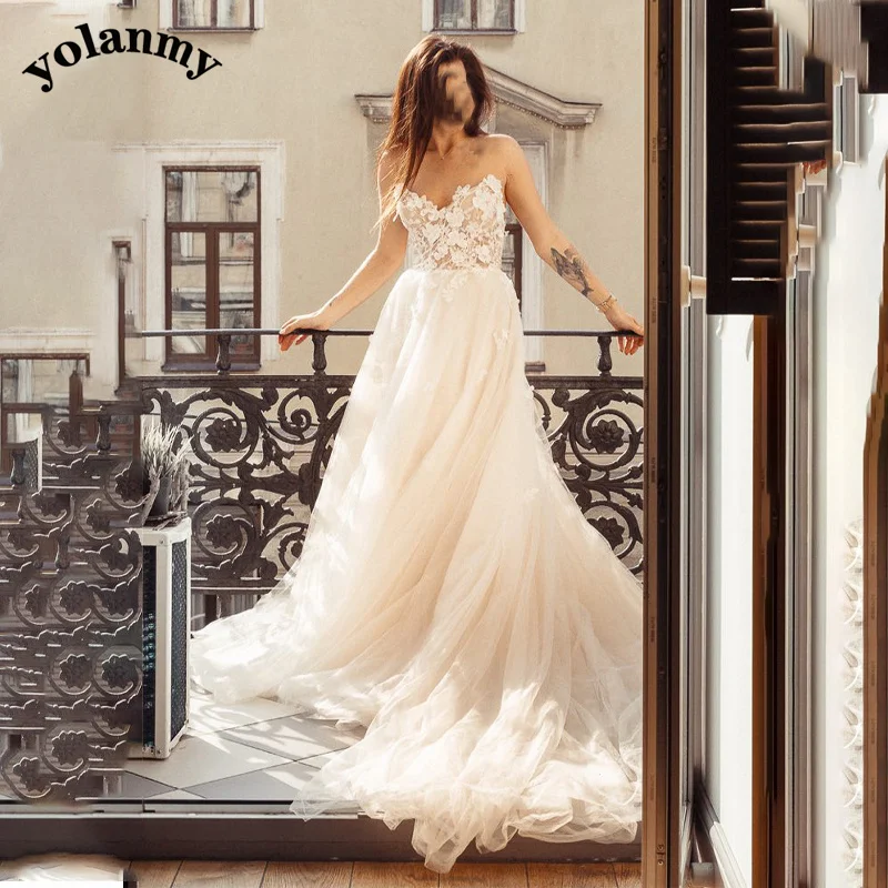 

YOLANMY Strapless Aline Wedding Dress Tulle Appliques Zipper Backless Court Train Vestido De Casamento Engagement Quinceanera