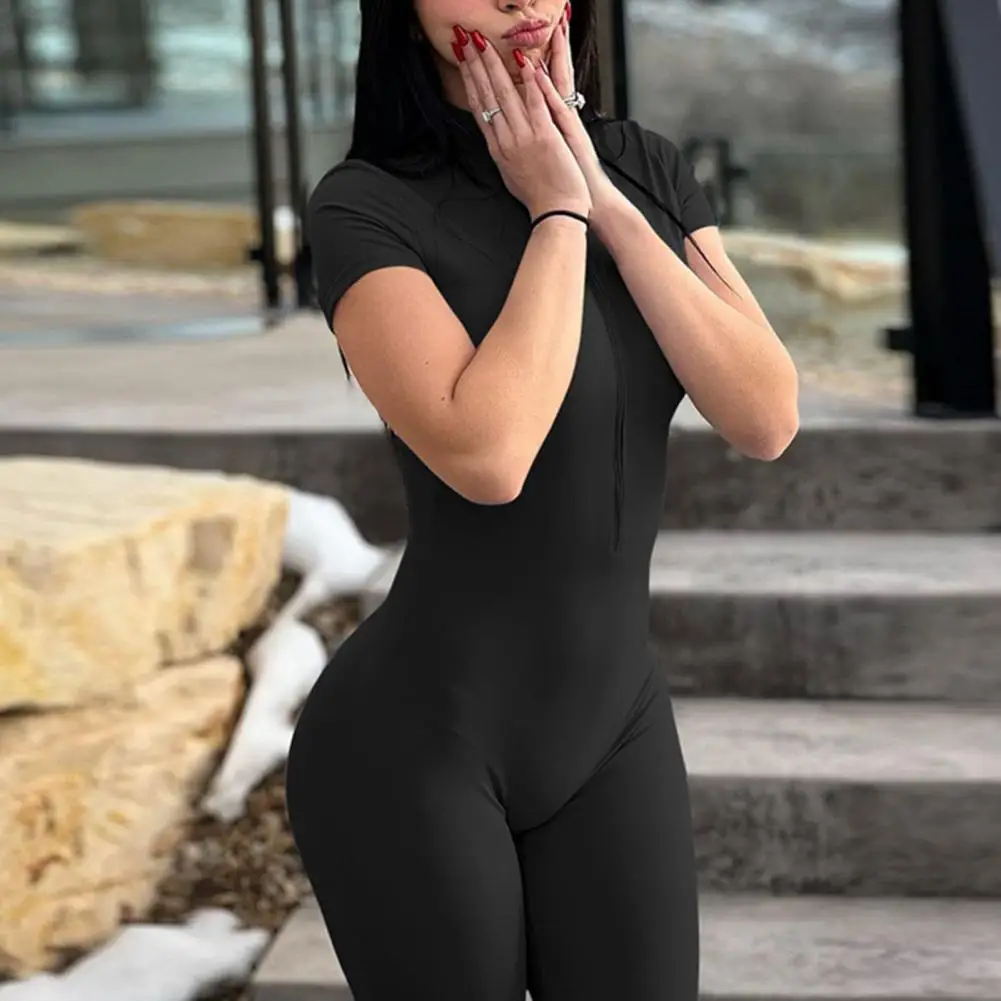 

Guy Jumpsuit Sporty Yoga Jumpsuit for Women with Half Zipper Butt-lifted Design Short Sleeves Stand Collar High for Spring
