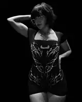 Breathedivinity - Vêtements une pièce de marque de fitness et de sport pour femmes 1