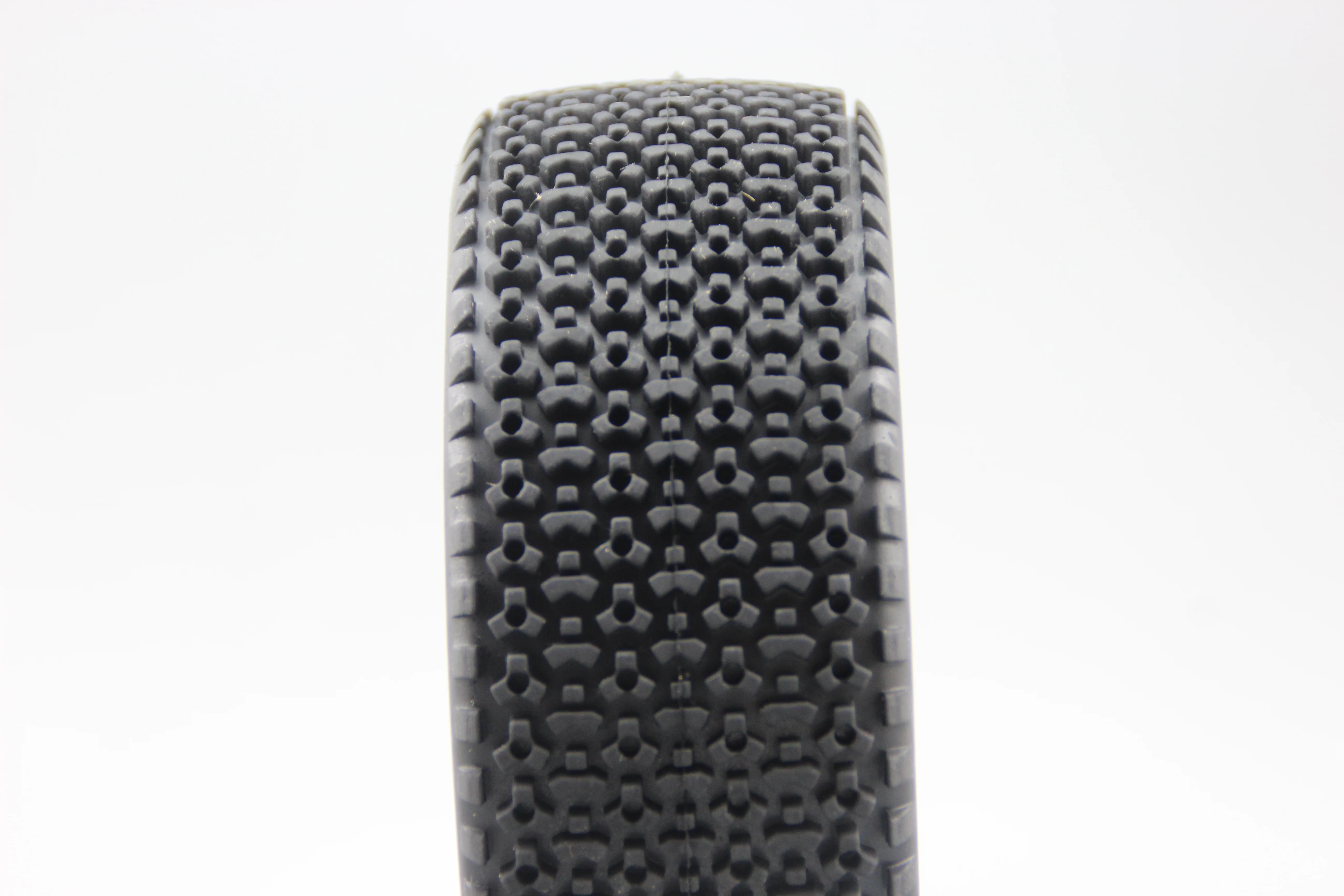 Jeu de 4 pneus buggy RC 1/8 110mm - Caoutchouc triangle tout-terrain