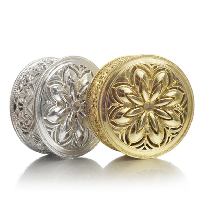 

12Pcs/set European style round hollow wedding candy box baby birthday party gift box plastic gold foil jewelry box