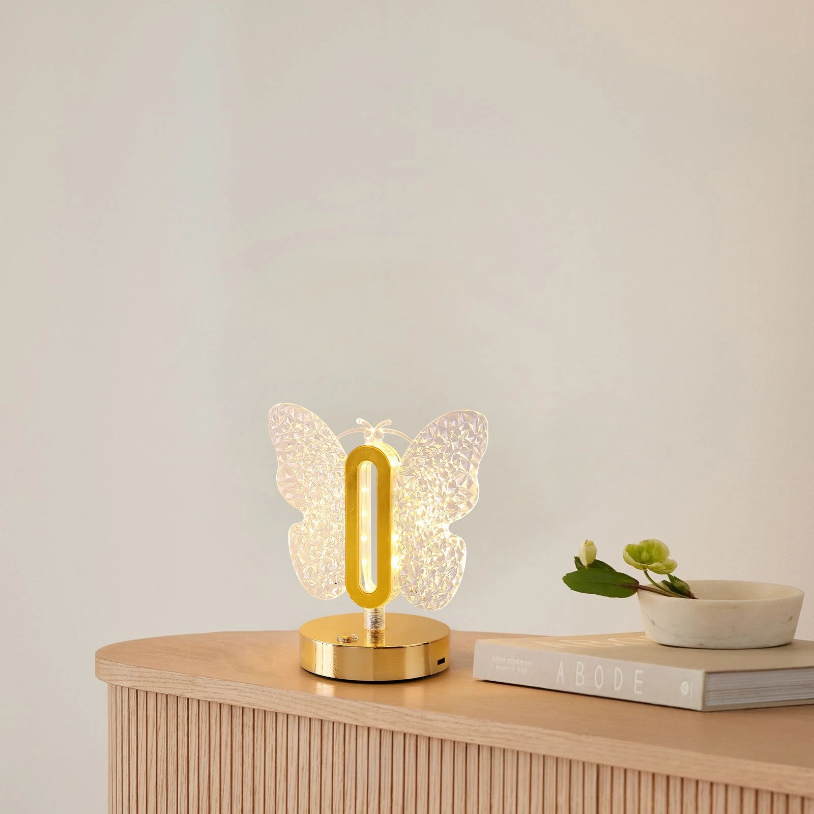 Popular Butterfly Atmosphere Lamp, Creative Table Lamp, Bedroom Desktop Night Light, 3-color Charging Stepless Dimming