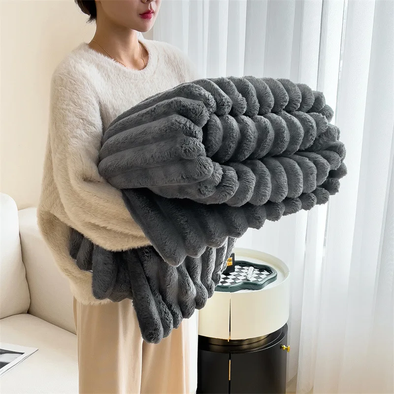 Cozy Autumn Velvet Bed Blanket and Pillowcase Set - Ultra Soft Winter Sofa Throw