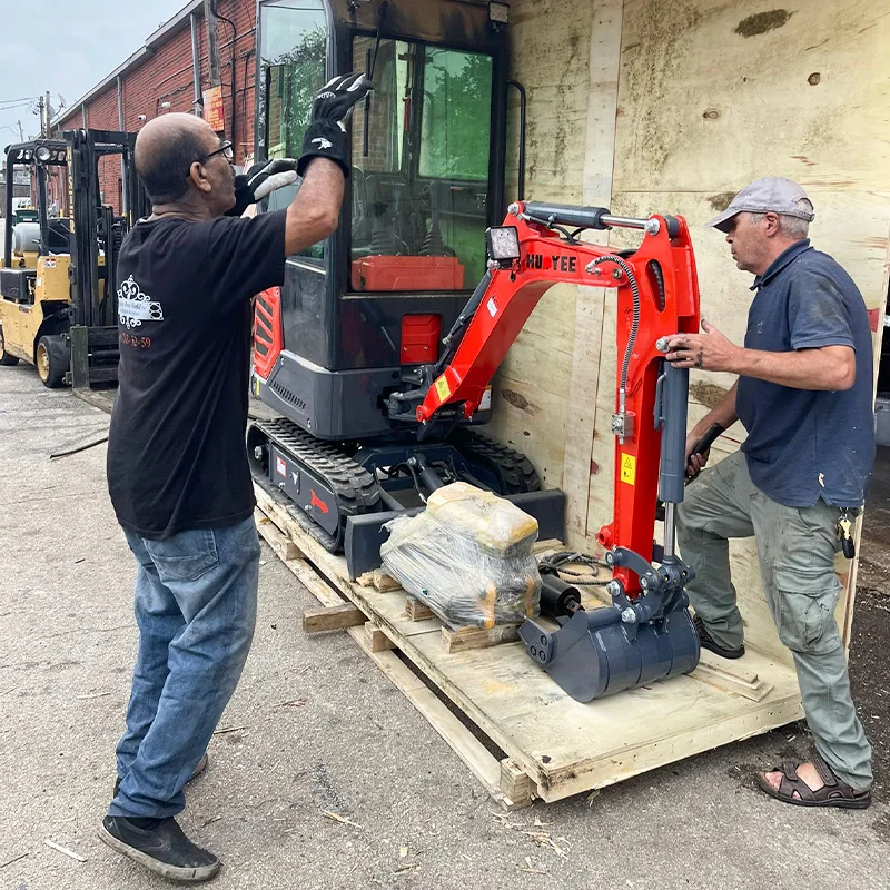 Schnelle Lieferung 1,2t Mini-Bagger, kundenspezifischer Großhandel, EPA Euro 5 Motor, kleiner Bagger, multifunktionaler Mini-Bagger, Preis