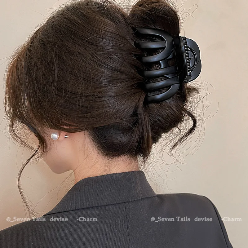 Large Hair Clip Thick Hair Women Hair Pins Matte Hairpin Elegant High End Hair Accessories