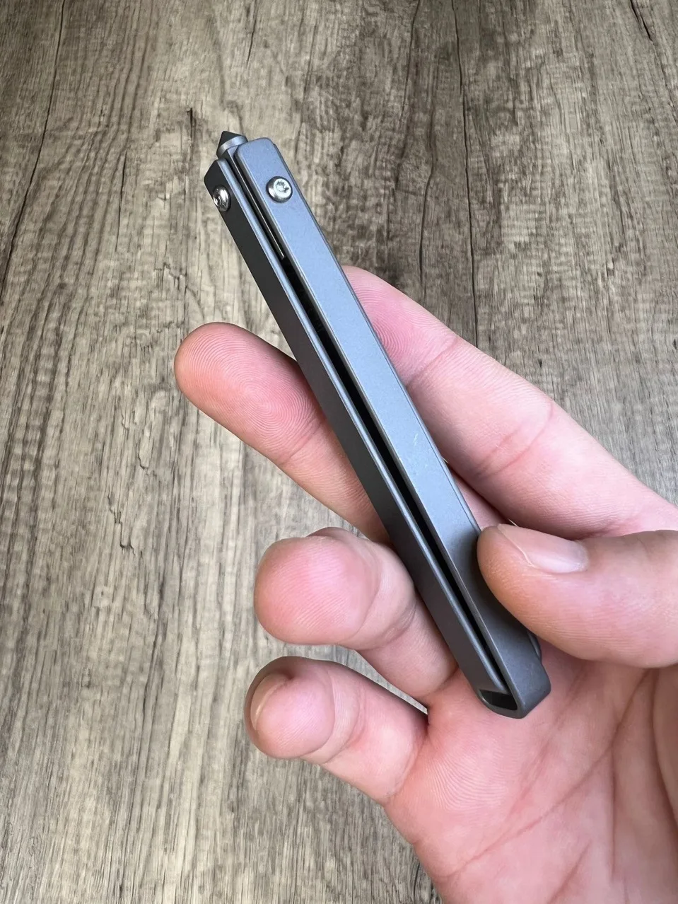 Description Picture 4 of item2 In 1 Mini Folding Knife , Rotatable Window Breaker,Outdoor Survival Pocket Knives Gear EDC Self Defense Tools Foldable Knife